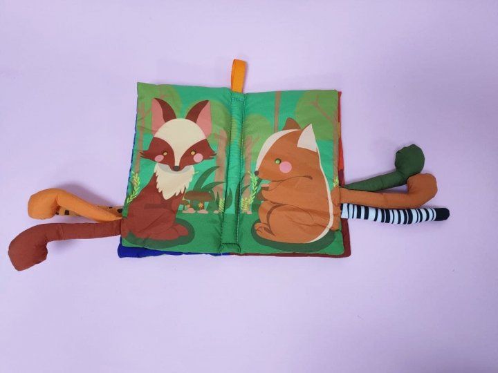 М'яка тканинна розвиваюча книга Tumama Хвостики Тварин, зелена ТМ107 фото