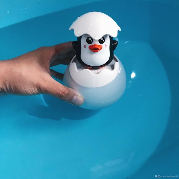 Іграшка для купання Metoo Пінгвін в яйці, лійка з бризгалкою 10см Білий (MT-EGG01) MT-EGG01 фото