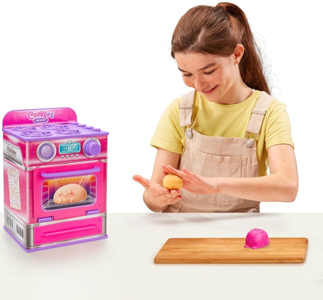 Інтерактивна іграшка Moose Toys Чарівна духовка Cookeez Makery Cinnamon Treatz Oven Plush Сюрприз 23502 фото